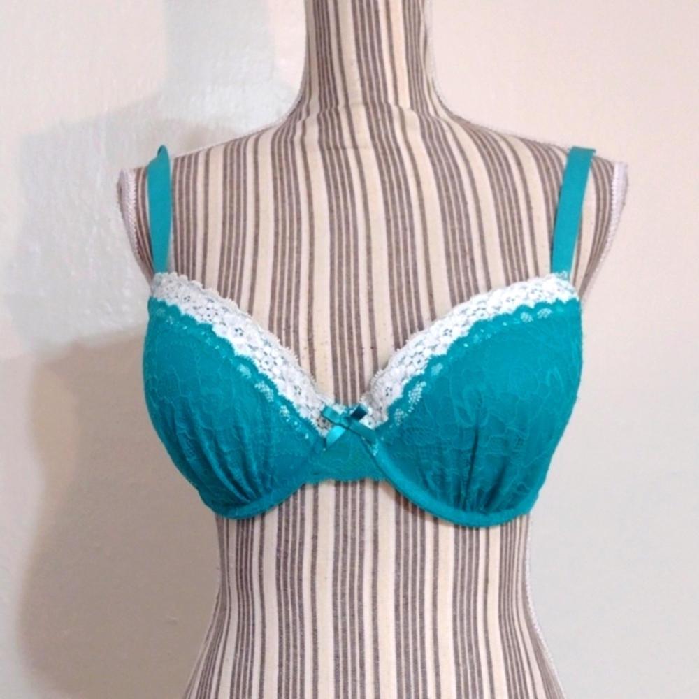 Curve Muse Teal Lace Underwire Bra Size 38C